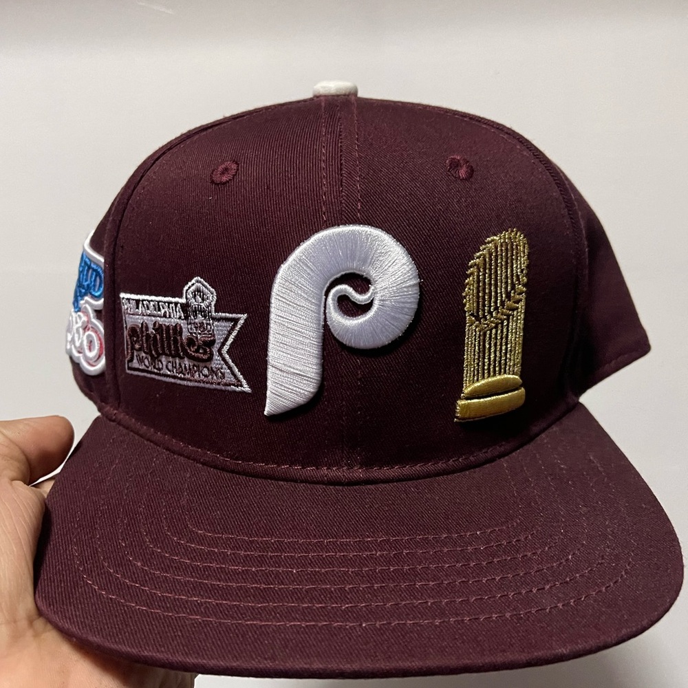 Phillies Pro needle snapback